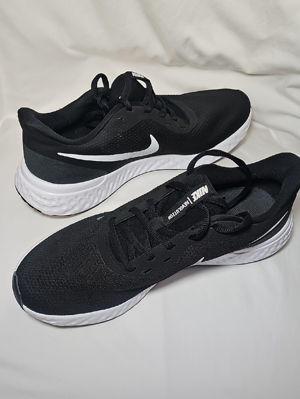 Nike Black and White Women's Running Shoes